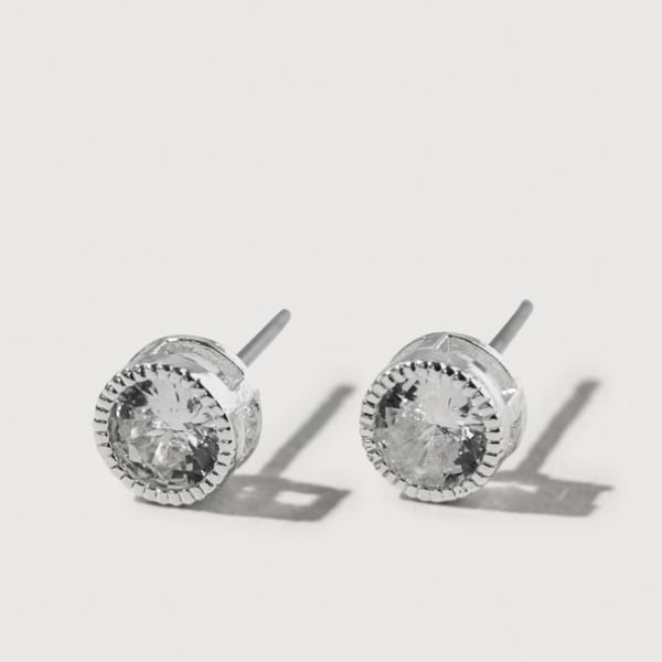Picture of SAE537 Silver Crystal Bezel Set Studs